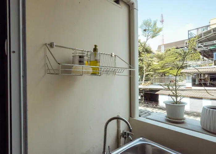 Apartment 204hideaway-local With Street Food Only 15 Min Walk To Skytrain