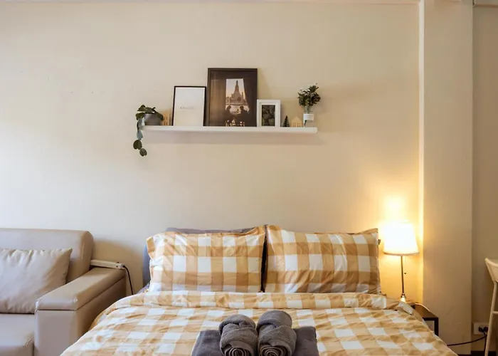 Apartment 204hideaway-local With Street Food Only 15 Min Walk To Skytrain *