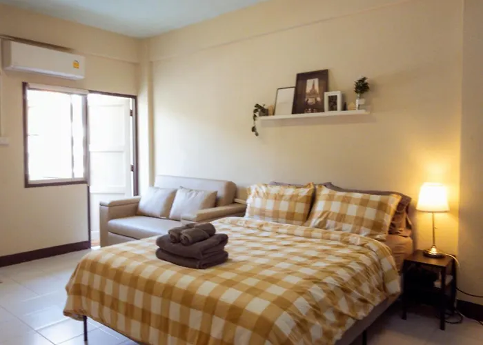 204hideaway-local With Street Food Only 15 Min Walk To Skytrain * Bangkok