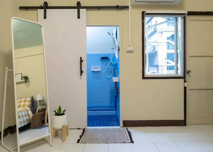 Apartment 204hideaway-local With Street Food Only 15 Min Walk To Skytrain